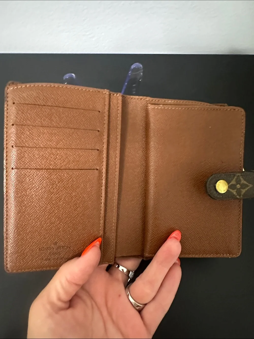 EUC Vintage Louis Vuitton Monogram Bifold Snap Wallet w Gold  Coin Closure